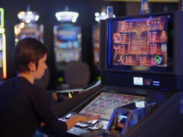 Tips for Playing Slot Machines